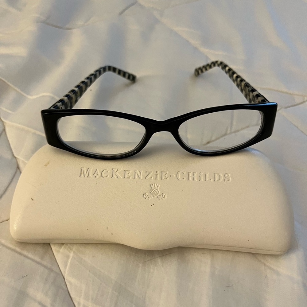 MacKenzie-Childs Cream Eyeglasses and case